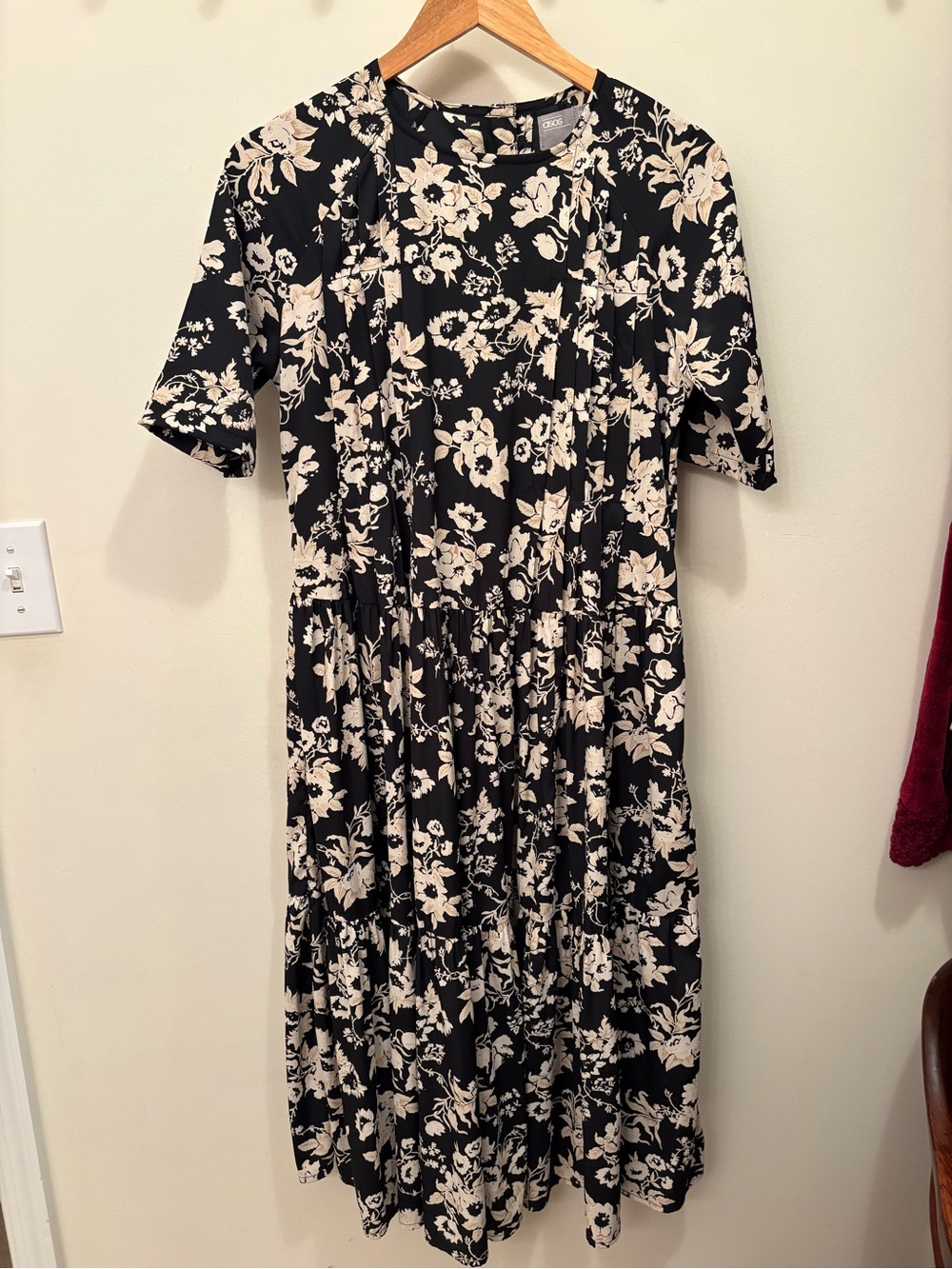 ASOS Black and Cream Floral Midi Dress with Floral Buttons in Size 4